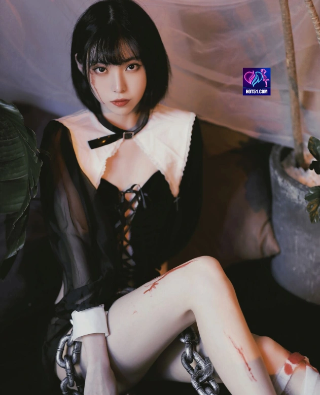 Selma Blair HOT51.COM